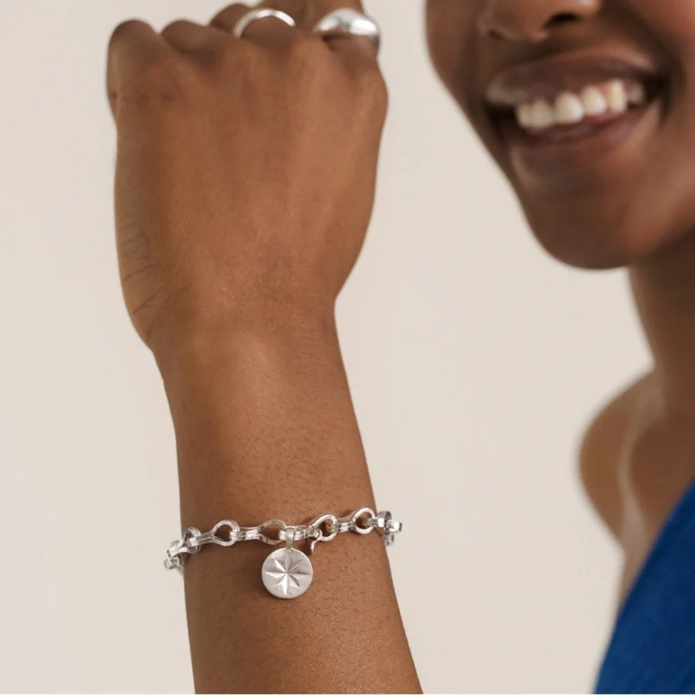 NIB Monica Vinader Infinite Link Bracelet Silver Chain Birthday Gift Classic - Picture 6 of 7